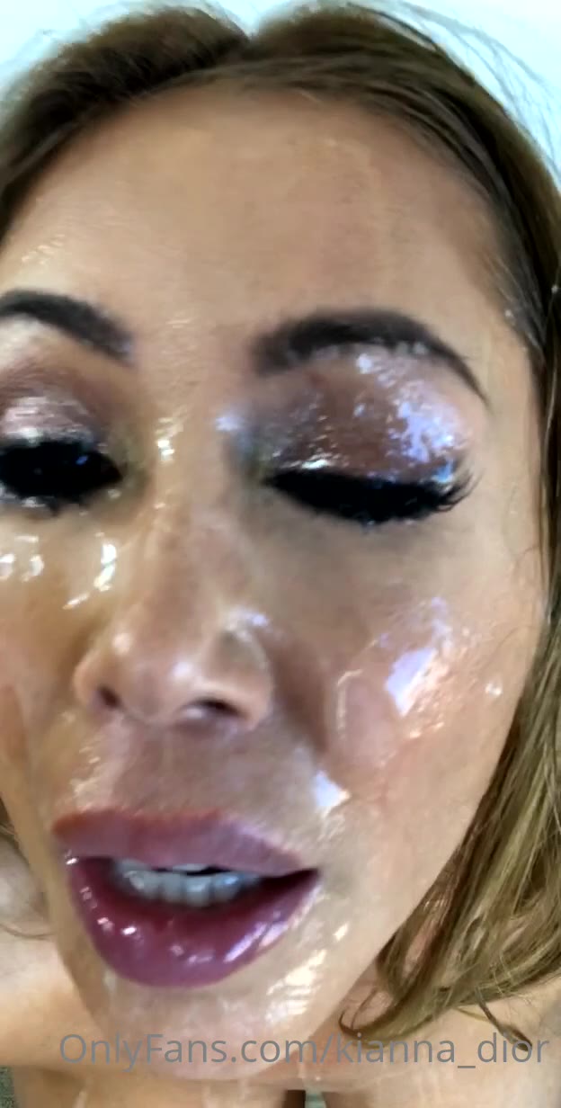 smexy Sweating Kianna Dior fuck