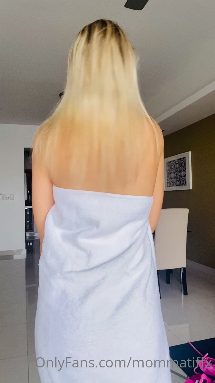 Epic gorgeous Blonde Celinebbyx sexy onlyfans leak video full