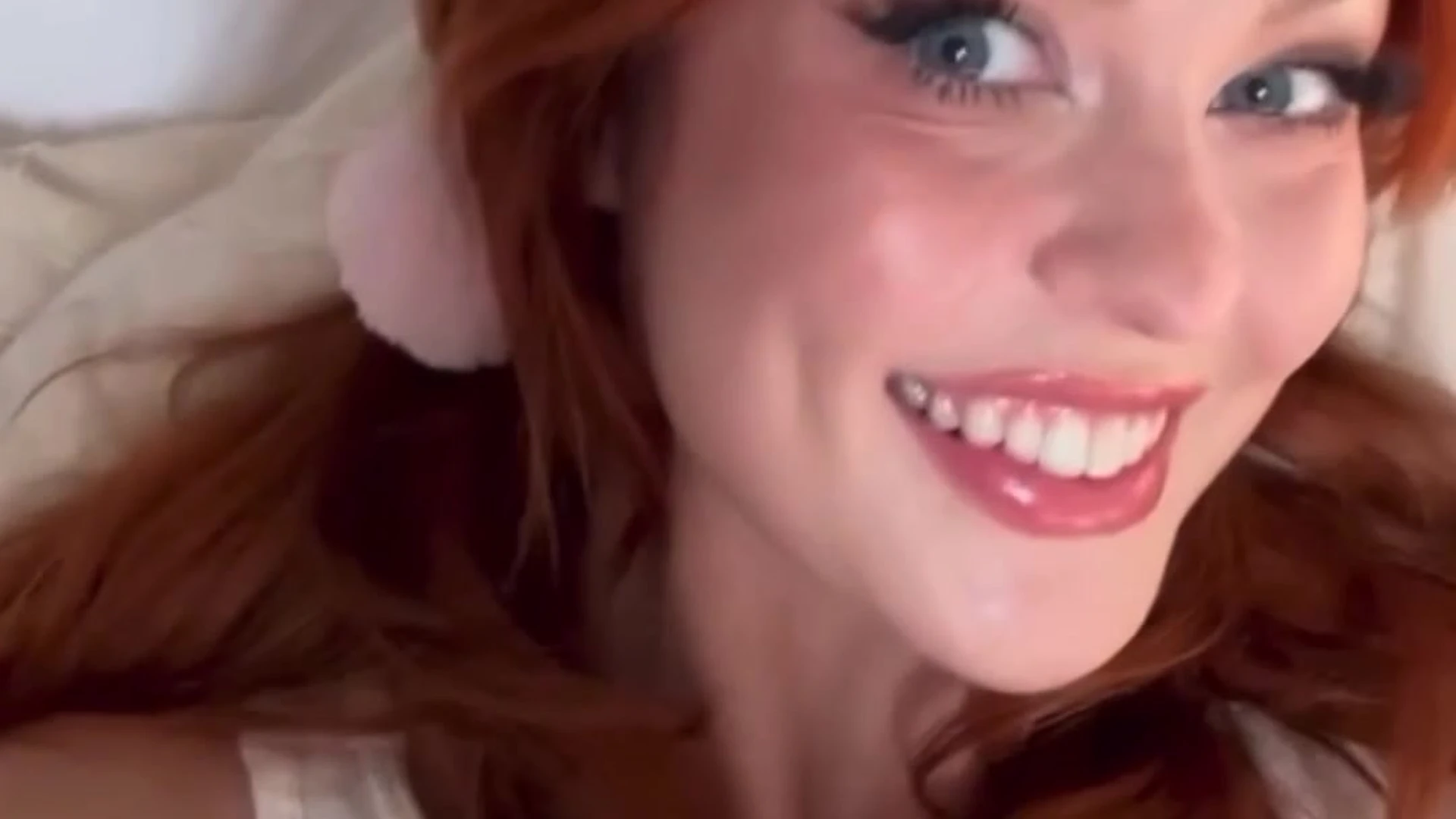 Exposed Captivating  American Ellyclutch leaked tits pic full vid