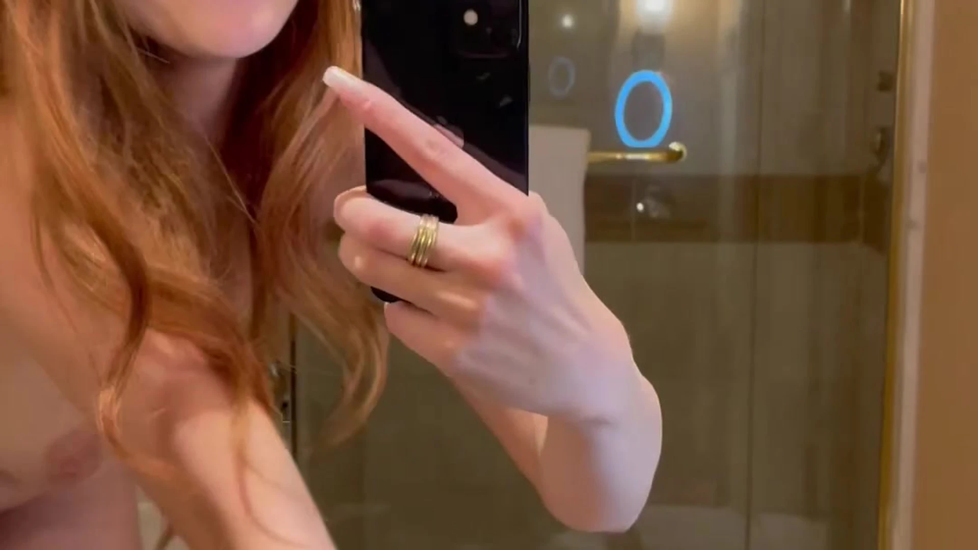 Sensational cumslut Hot Ellyclutch Nude porn